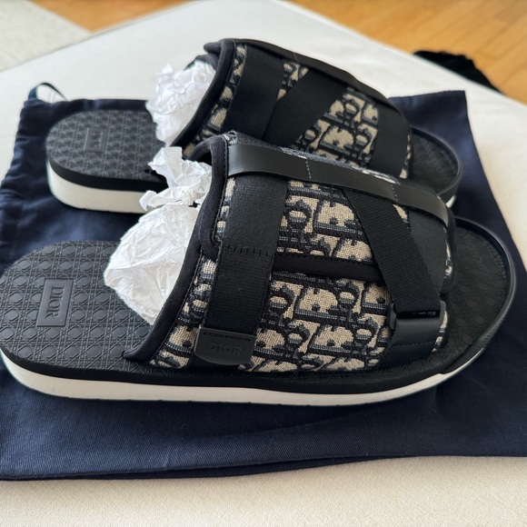 Brand new Men’s Dior sandals. - Picture 2 of 4